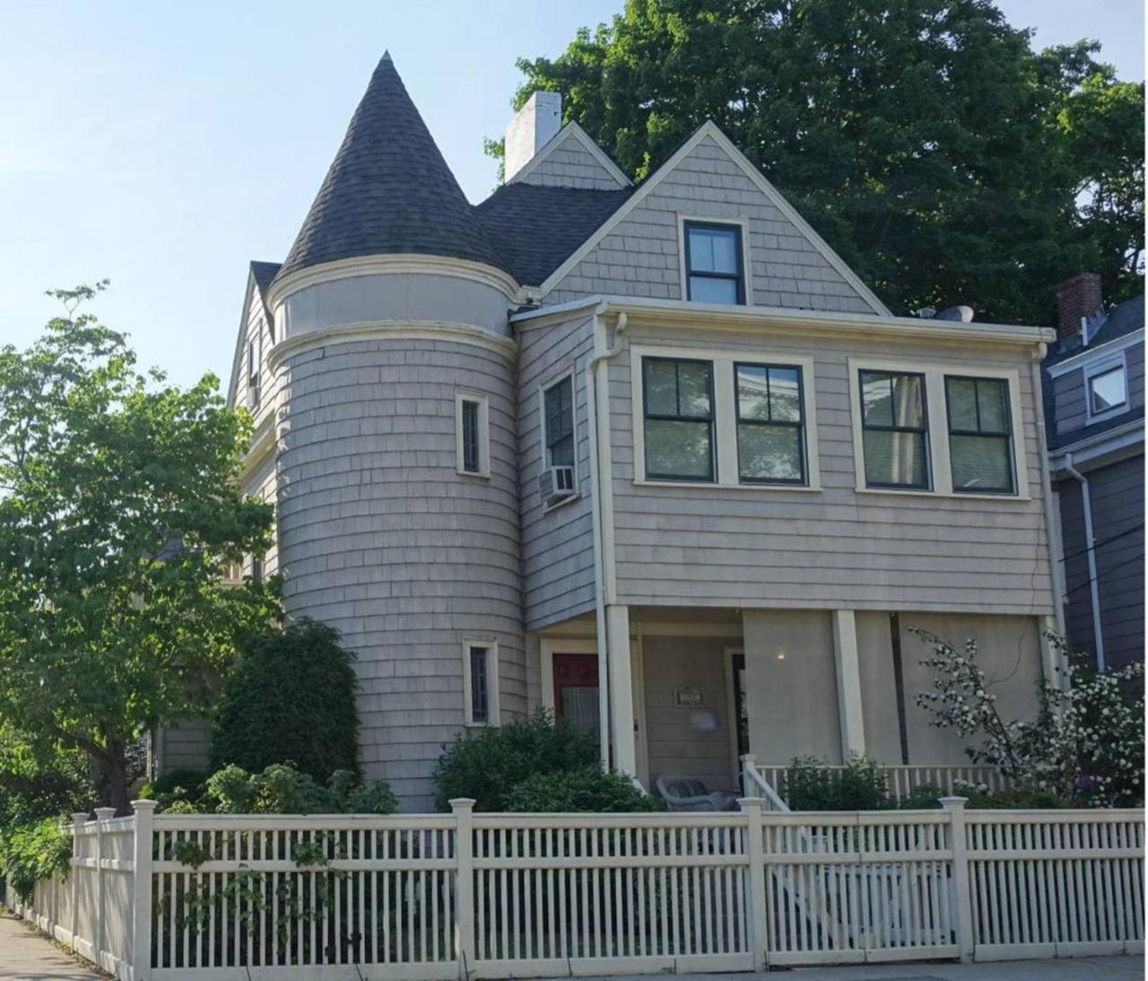 Luxury Harvard/Mit Victorian Кеймбридж Екстериор снимка